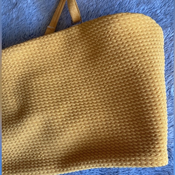 ZAFUL💫Bee Yellow Bandeau Bikini Top with Removable Straps - Picture 9 of 11